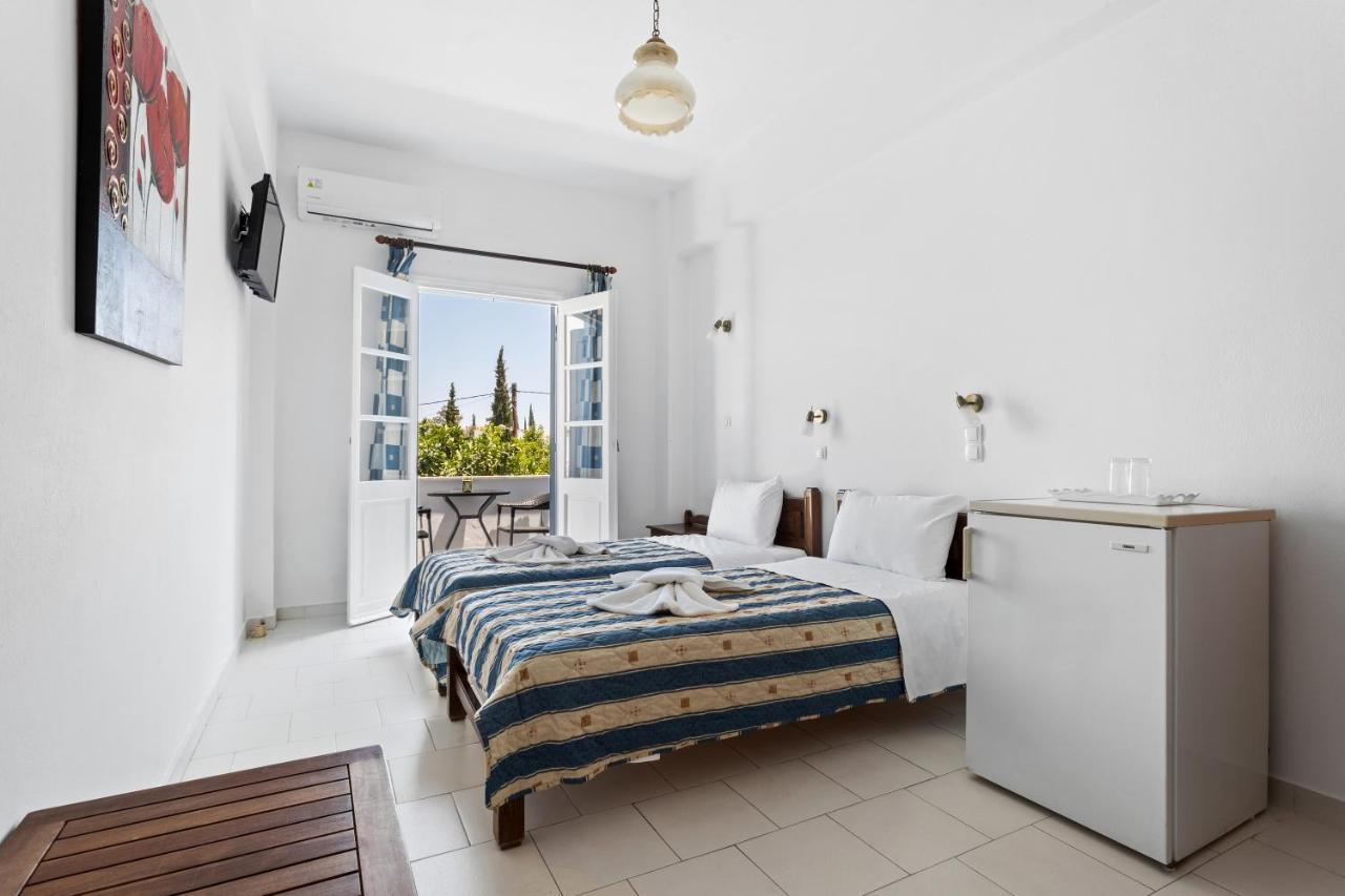 Villa Kriezi Spetses Town Exterior photo