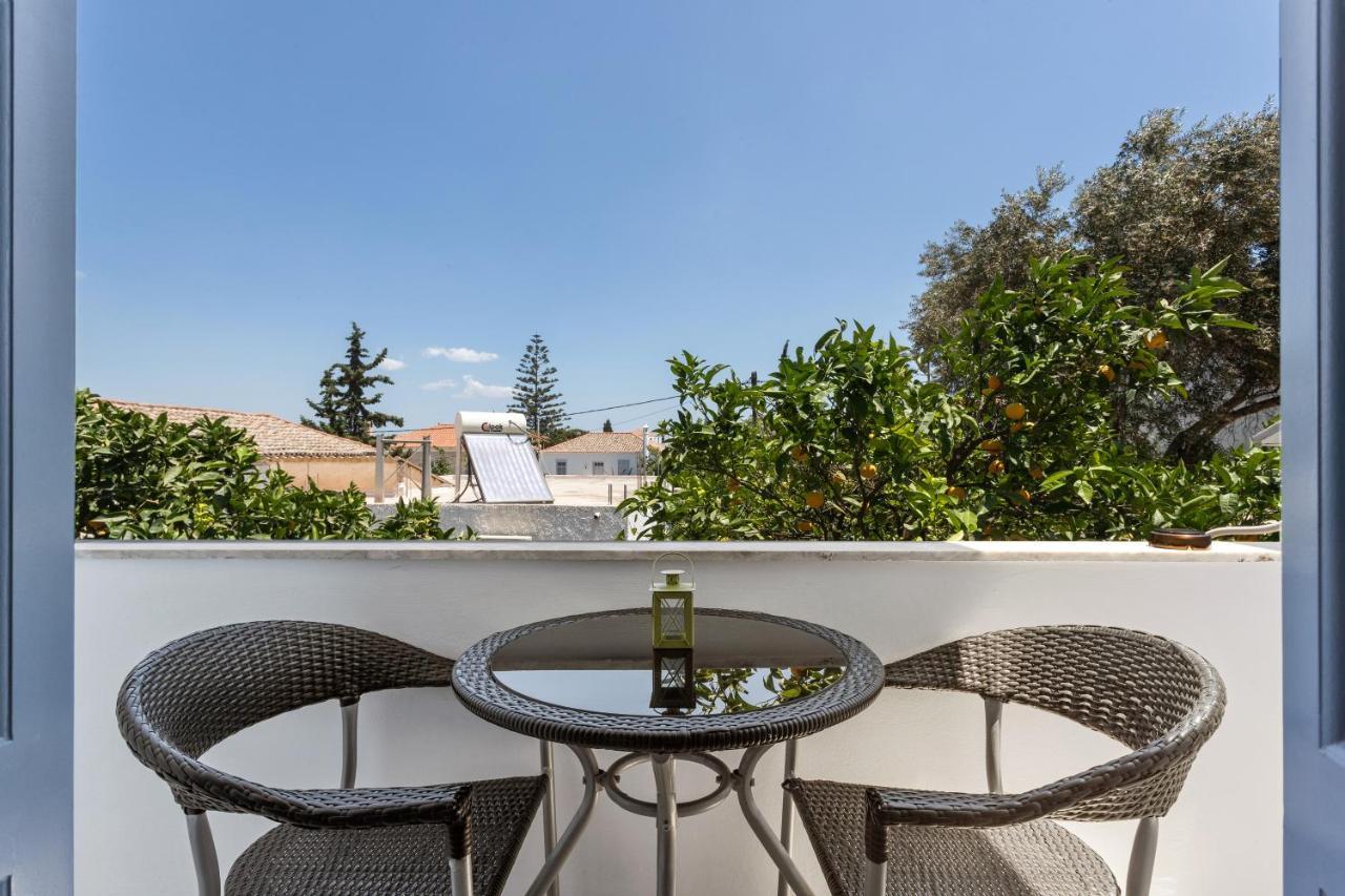 Villa Kriezi Spetses Town Exterior photo